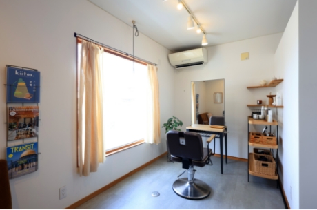 Kotor hair サロン写真